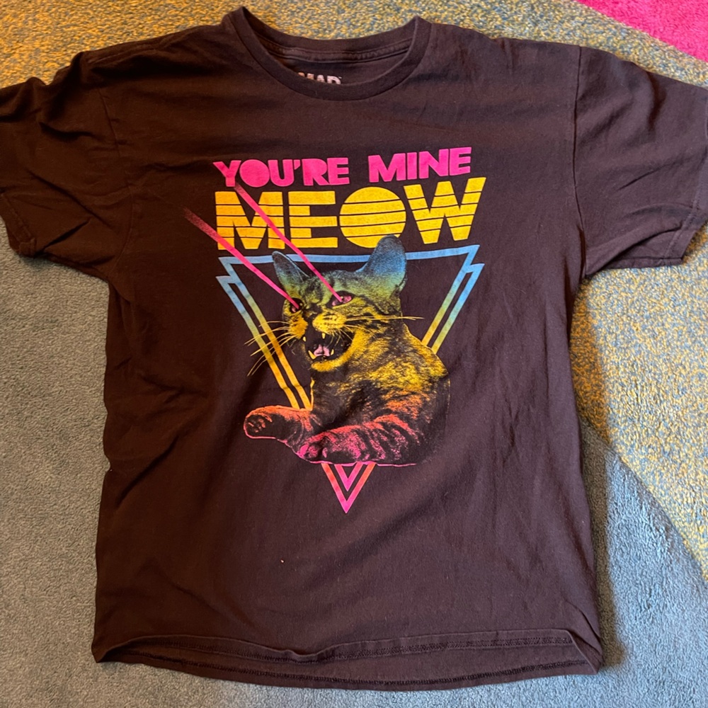 Black Cat Graphic T-Shirt